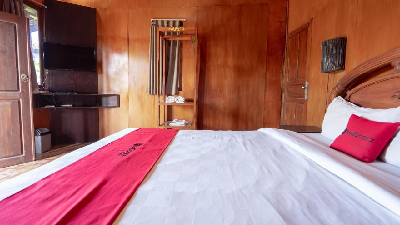 Reddoorz At Villa Krisna Balangan Beach Джимбаран Экстерьер фото