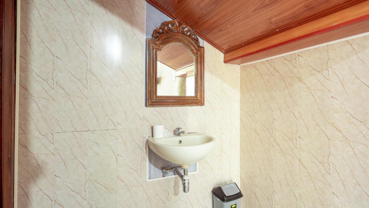 Reddoorz At Villa Krisna Balangan Beach Джимбаран Экстерьер фото
